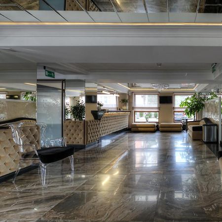 M Hotel Sosnowiec Dalaman gambar