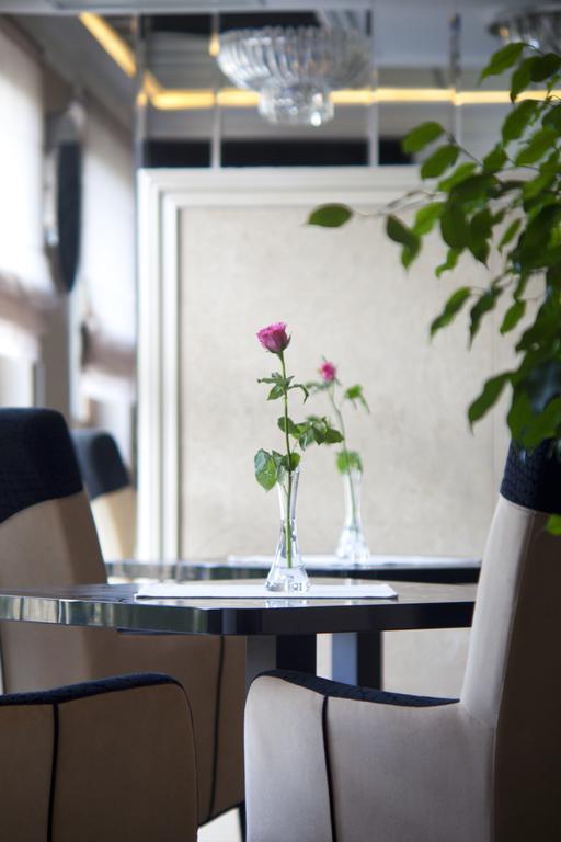 M Hotel Sosnowiec Luaran gambar