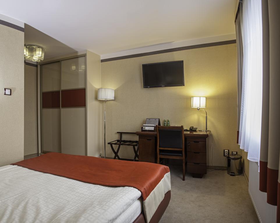 M Hotel Sosnowiec Luaran gambar