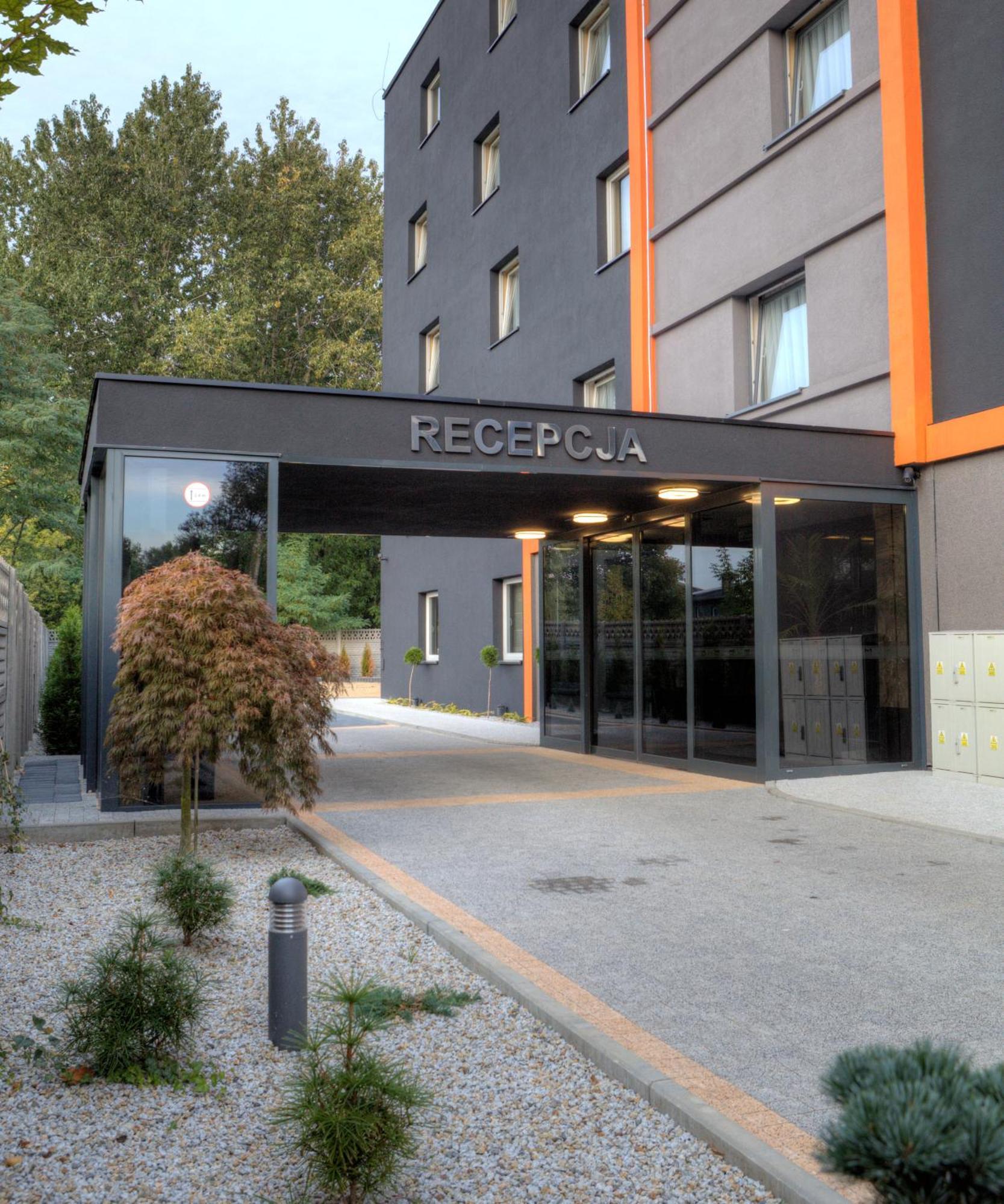M Hotel Sosnowiec Luaran gambar