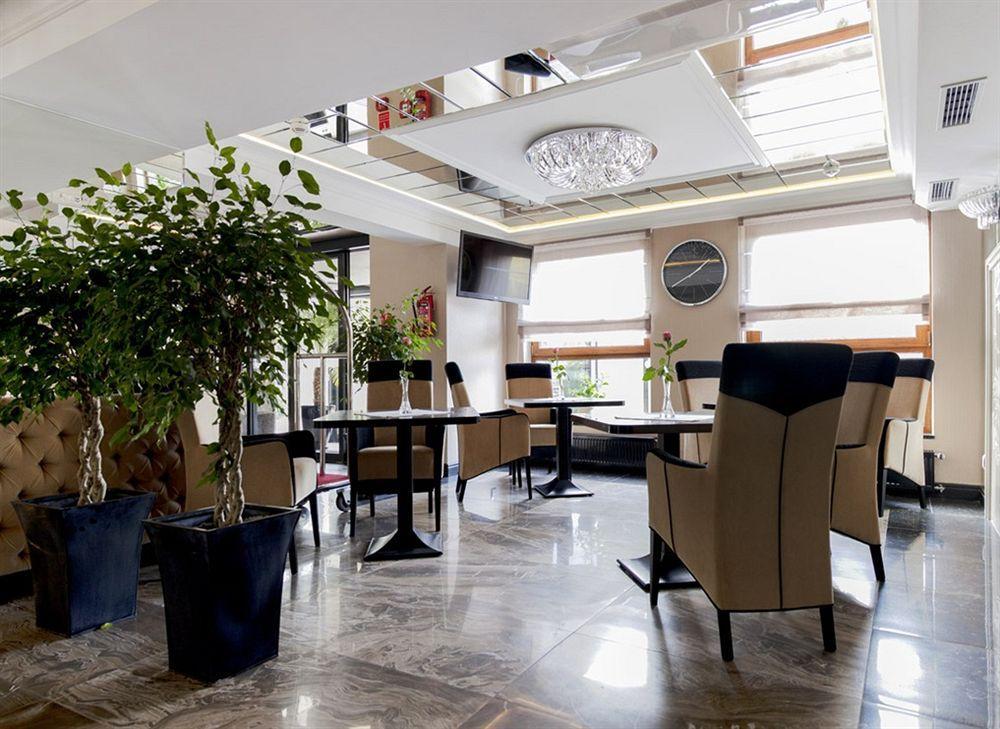 M Hotel Sosnowiec Luaran gambar