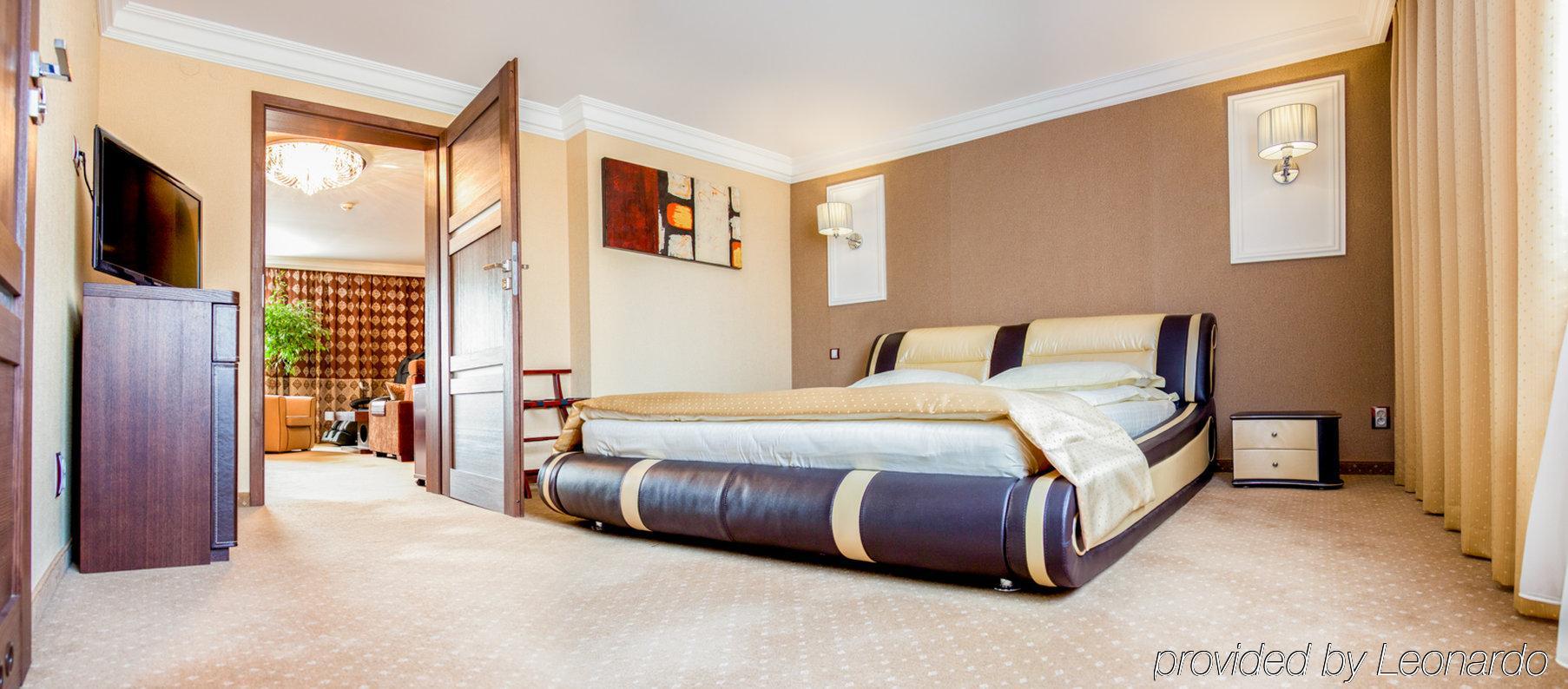 M Hotel Sosnowiec Luaran gambar