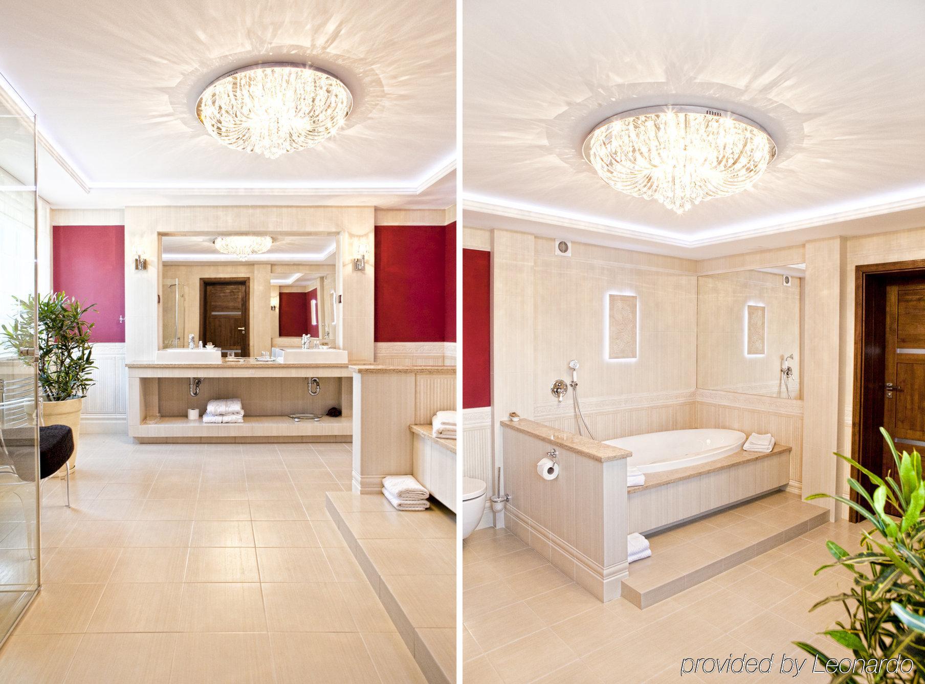 M Hotel Sosnowiec Luaran gambar