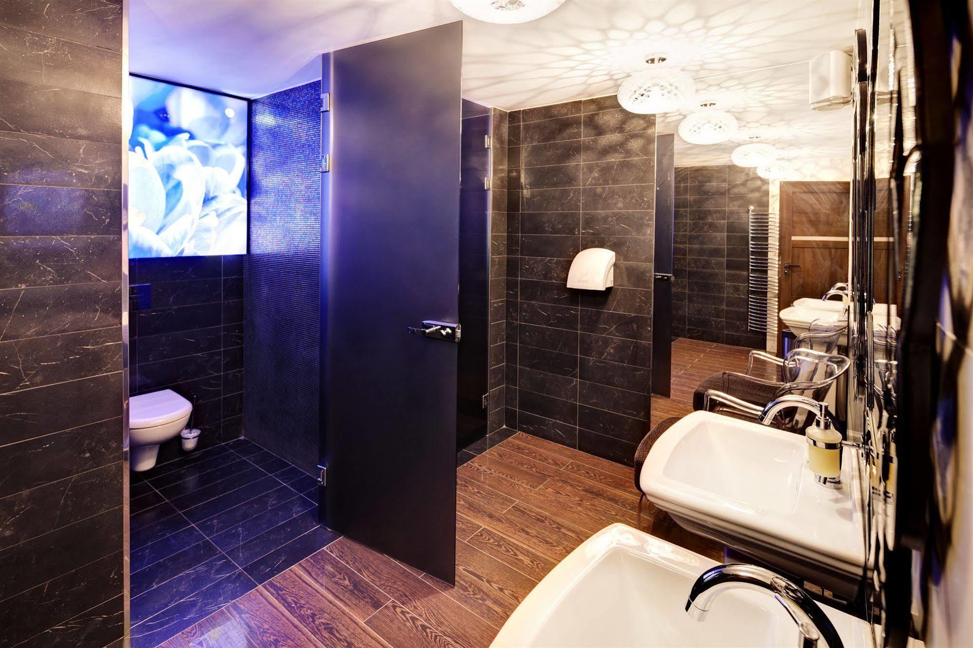 M Hotel Sosnowiec Luaran gambar