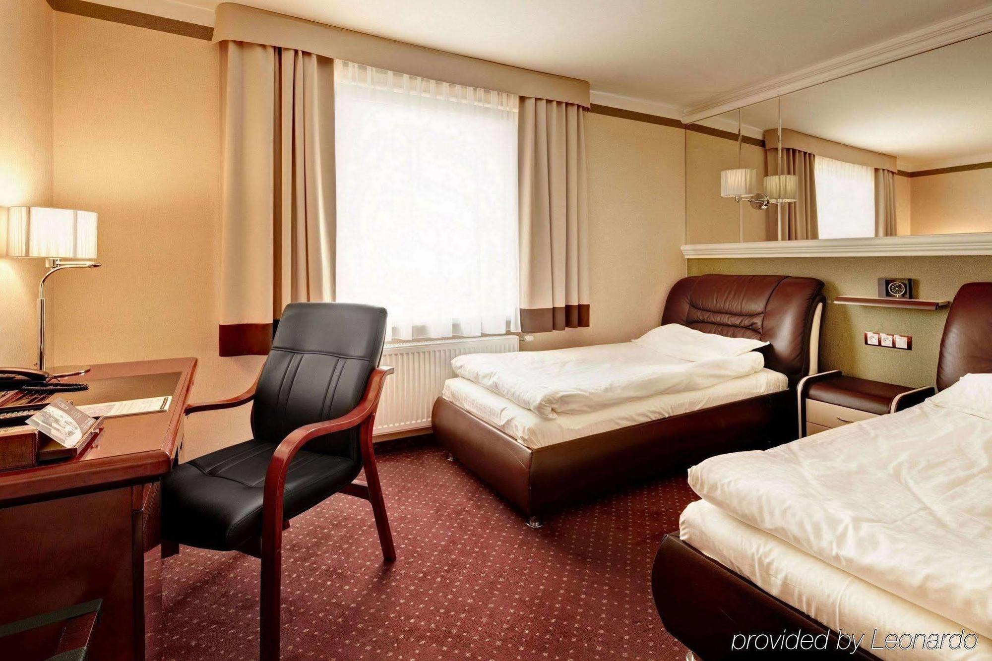 M Hotel Sosnowiec Luaran gambar