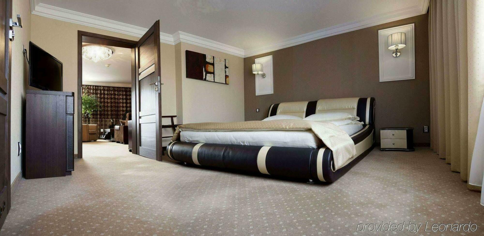 M Hotel Sosnowiec Luaran gambar